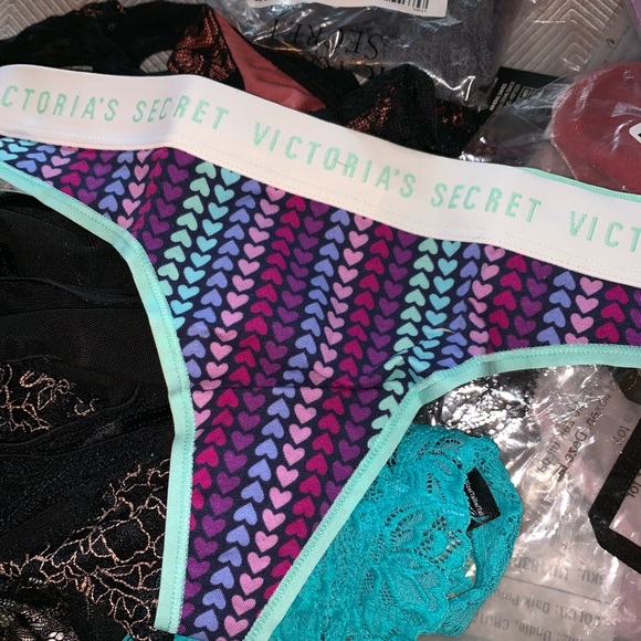 💕💕FREE - Pantie/thong with $25 purchase - Picture 7 of 9